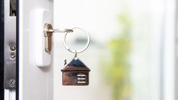 clé dans porte