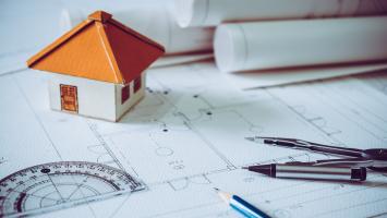 Des plans d'une maison en construction
