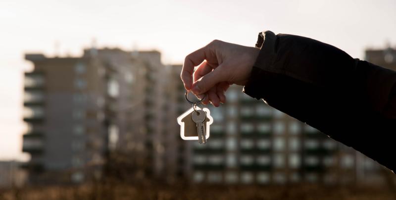 Hausse des prix immobiliers : comment l’agent immobilier devient un conseiller multicasquette