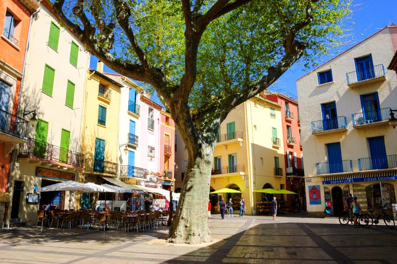 place colorée Colioure