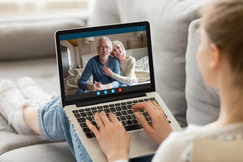 Achat par les parents du gérant de l’agence mandatée