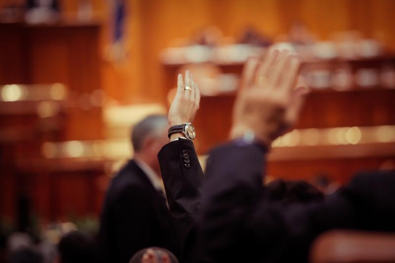 Assemblée générale et mandat tacite de l’époux