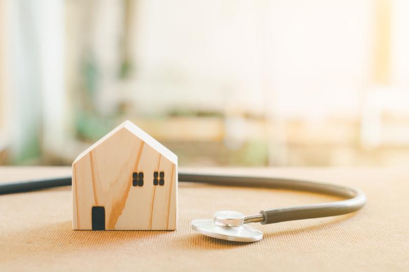une maisonnette en bois 